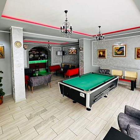 Hotel Suprem Baile Olanesti Ngoại thất bức ảnh