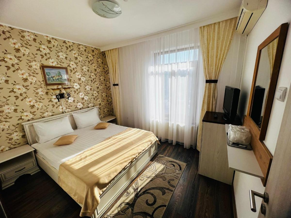 Hotel Suprem Baile Olanesti Ngoại thất bức ảnh