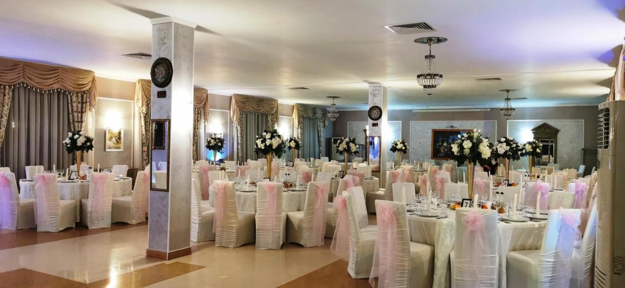 Hotel Suprem Baile Olanesti Ngoại thất bức ảnh