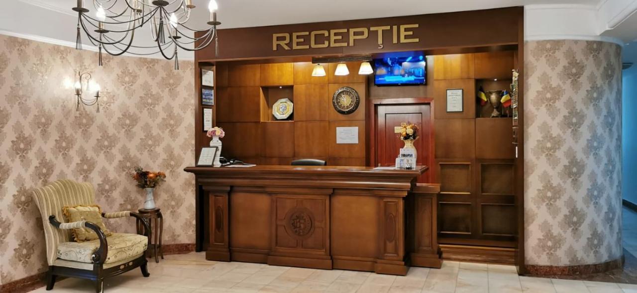 Hotel Suprem Baile Olanesti Ngoại thất bức ảnh